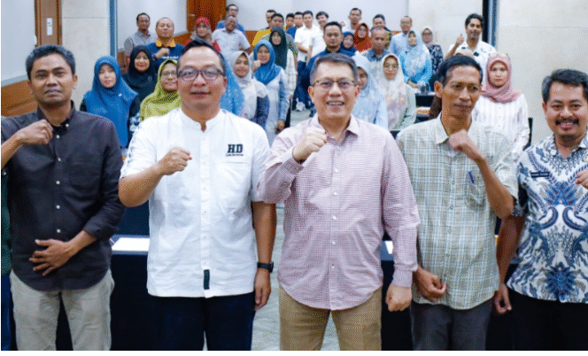 
					BPPKAD Gresik Optimistis Capaian Pendapatan 2025 Tembus 95 Persen, diungkap dalam evaluasi kinerja anggaran 2025, Sabtu 27 September 2025. Foto: dok/BPPKAD Gresik
