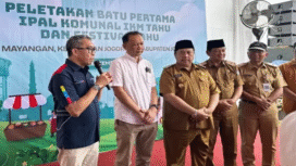 Pembangunan IPAL Komunal Tahu di kecamatan Jogorot Jombang, untuk mengolah limbah 4.200 kg menjadi 920 kg/ hari, mengurangi limbah tahu dari 88 perusahaan milik masyarakat di kawasan itu. Foto: Diskominfo Pemkab Jombang.