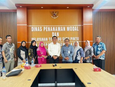 Dinas Penanaman Modal dan Pelayanan Terpadu Satu Pintu (DPMPTSP) Kabupaten Jombang melaksanakan kegiatan Audit Surveylance ISO 9001:2015 pada hari Kamis, 11 September 2025. Audit ini dilakukan oleh PT. Nusantara Sertifikasi Manajemen (NSM). Foto: jombangkab.go.id
