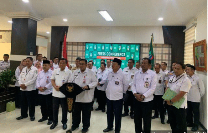 
					Pejabat OPD dan BUMN  Pemkab Jombang saat mengikuti sumpah jabata, pada bulan Mei 2025. Foto: faktualnews.co