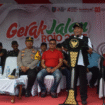 Wakil Bupati Jombang, KH Salmanudin Yazid saat memberikan kata sambutan pada acara pemberangkatan Gerajk Jalan ROJO 2025, di Ngoro, Jombang, 30 Agustus 2025. Foto: Jombangkab.go.id