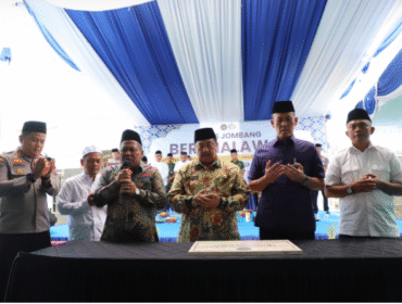 Bupati Jombang, Warsubi bersama pejabat Fokopimda hadiri acara sholawatan Muualud Nai dan peresmian Pondok Pesantren Al-Muhajirin di dalam Lpas Jombang, Kamis 12 September 2025. Foto: Jombangkab.go.id