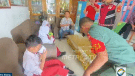 Puluhan siswa TKA Al-Falah, Tlanakan , Pemekasan, Madura, dirawat puskesmas, diduga kercaunan setelah makan makanan dari MBG, Selasa, 9 September 2026. Foto: tangkap layar video Youtube@Metro TV