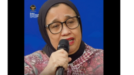 Wakil Kepala BGN, Nanik S. Deyang melakukan konferensi pers untuk emmberikan jawaban atas kasus kerancunan menu dapur dlaam pelayanan Makan Berhizi Gratis (MBG) secara nasional, di kantor BGN, jakarta, Jumat 26 September 2025. Foto: tnakgpa layar video Instagram@bakom.ri