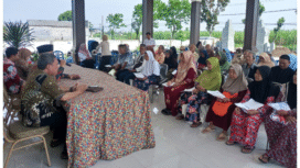 Bank Jatim  menyerahkan penyaluran  Penyaluran bantuan Program Keluarga Harapan Plus (PKH+) di Kecamatan Diwek, Jombang pada 18 September 2025, Kamis, 18 September 2025. Foto: jombangkab.go.id