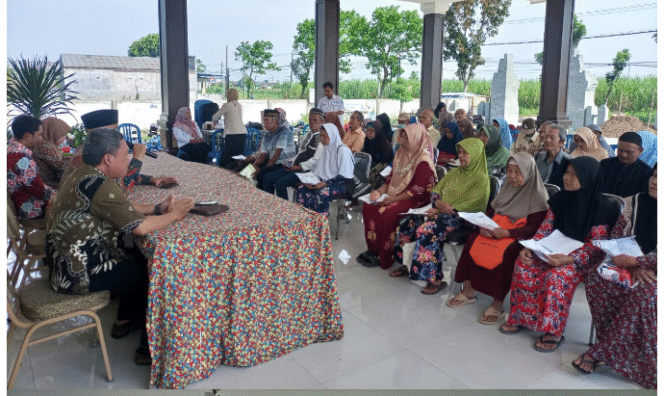 
					Bank Jatim  menyerahkan penyaluran  Penyaluran bantuan Program Keluarga Harapan Plus (PKH+) di Kecamatan Diwek, Jombang pada 18 September 2025, Kamis, 18 September 2025. Foto: jombangkab.go.id