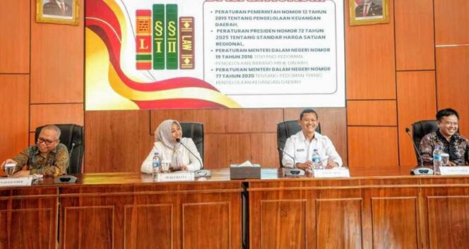 
					Wali Kota Mojokerto menegaskan bahwa ASN tidak boleh enggan atau malas mempelajari aturan.dok.humas