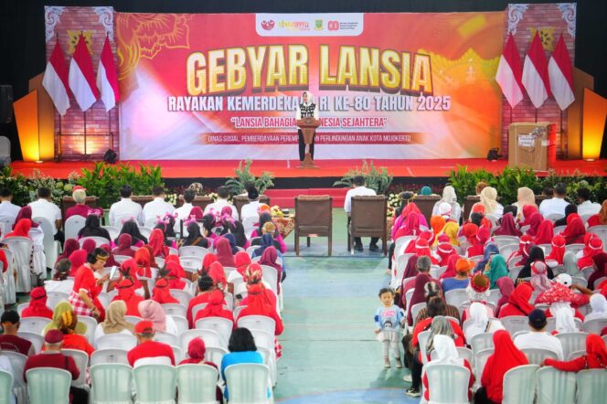 
					Gebyar Lansia 2025 di GOR Seni Majapahit pada Rabu (20/8).