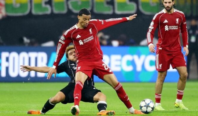 
					Hugo Ekitike mencetak satu gol ke gawang Frankfurt di Liga Champions. (REUTERS/Kai Pfaffenbach)