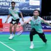 Rian Ardianto/Rahmat Hidayat saat bermain di Denmark Open 2025. (Beritasatu.com/Humas PP PBSI)