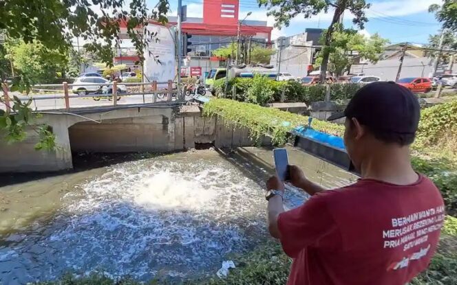 
					Semburan gas di Rungkut bukan aktivitas alam (IST)