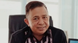 Halim Kalla pengusaha sukses  Halim Kalla, adik Jusuf Kalla, yang ditetapkan sebagai tersangka dalam kasus korupsi proyek PLTU 1 Kalimantan Barat:. Ia anngota DPR RI. Foto: istimewa
