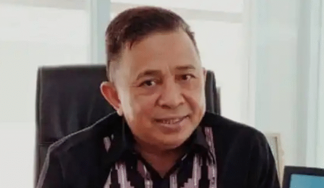 
					Halim Kalla pengusaha sukses  Halim Kalla, adik Jusuf Kalla, yang ditetapkan sebagai tersangka dalam kasus korupsi proyek PLTU 1 Kalimantan Barat:. Ia anngota DPR RI. Foto: istimewa

