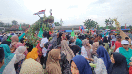 Kecamatan Perak Jombang dalam memperingati Hari jadi ke 115 Jombang dan hari santri, menggelar Sedekah Bumi dan Pameran Potensi UMKM, Kamis 23 Oktober 2025. Foto: jombangkab.gp.id