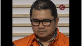 KPK resmi menahan mantan Direktur Utama PT PGN periode 2008–2017, Hendi Prio Santoso, sejak 1 Oktober 2025. Ia diduga terlibat dalam kasus korupsi perjanjian jual beli gas antara PT PGN dan PT Inti Alasindo Energy (IAE) yang merugikan negara sekitar USD 15 juta (lebih dari Rp 240 miliar). Foto: antaraTV
