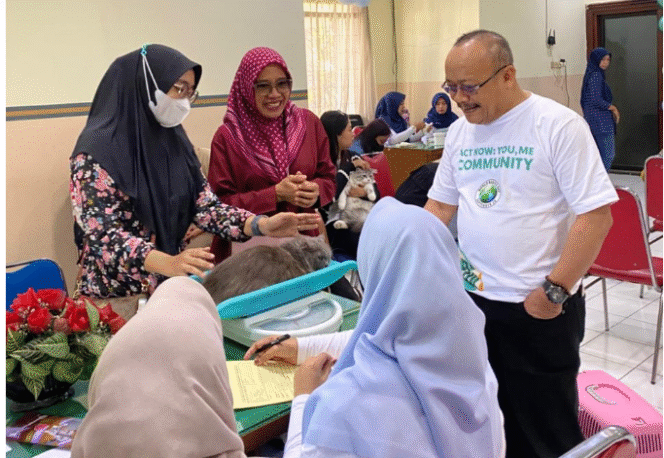 
					Dinas Peternakan Pemkab Jombang memperingati Hari rabies Sedunia, dengan cara memberikan vaksinasi rabies terhadap 100 ekor anjing dan kucing, Jumat, 3 Oktober 2025. Foto: jombangkab.go.id