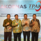 Bupati Jombang, Warsubi, S.H., M. Si., bersama Sekretaris Daerah Kabupaten Jombang, Agus Purnomo, S.H., M.Si, Inspektur Kabupaten Jombang, Abdul Madjid Nindyagung, SH., M.Si.dan Kepala BKPSDM Jombang, Drs. Anwar MKP, menghadiri Rapat Koordinasi Nasional (RAKORNAS) Tim Percepatan Akses Keuangan Daerah (TPAKD) pada 10 Oktober 2025 di Ballroom Danarote Balai Kartini, Jakarta. Foto: Diskominfo Pemkab Jombang