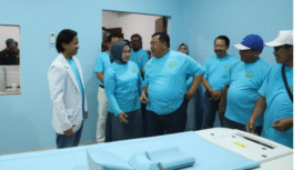 Memperingati Hari jadi ke 71, RSUD Jombang bikin tiga layanan baru yang modern, yaitu pusat pelayanan Stroke, CT Scan, dan treatment laser untuk pembukuh darah (Endo vasculer). Bupati Jombang tengah meninjau langsung kelewngkapan baru di RSUD Jombang, Sabtu 25 Oktober 2025. Foto: jombangkab.go.id