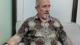 Penjelasan dalam naskah buku