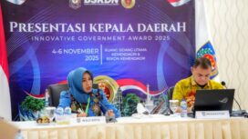 Wali Kota Mojokerto, Ika Puspitasari, memaparkan dua inovasi unggulan yakni Gaman Majapahit dan Kencana Mojo di hadapan tim juri Innovative Government Award (IGA) 2025 . Dok.Humas