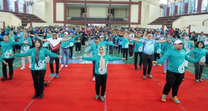 
					Puncak peringatan Hari Kesehatan Nasional (HKN) ke-61 di Kota Mojokerto digelar di GOR Seni Majapahit, Rabu (12/11/2025). Dok.Humas