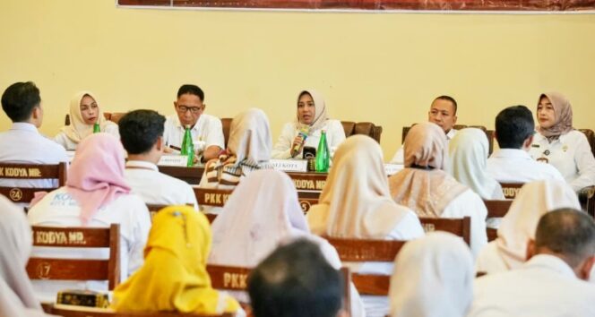 
					Kegiatan Coaching Manajemen Kepegawaian Ning Ita Sinar ASN. Dok.Humas

