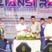 Bupati Mojokerto, Muhammad Albarraa, memberikan apresiasi kepada keluarga besar R4. Dok.Diskominfo