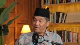 Pengamat politik, Ray Rangkuti ikut komentari pembentukan reformasi internal Polri. (YouTube/Politika ID)