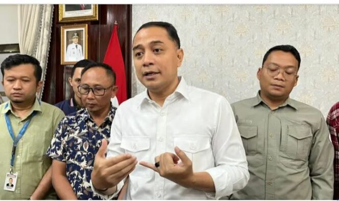 
					Wali Kota Surabaya Eri Cahyadi