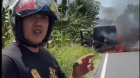 Inilah mobil ISS partenr kerja sama dengan BNI untuk mengisi uang ATM yang terbakar di jalur trans Sulawesi, Bank BNI terbakar di Jalan Trans Sulawesi, Desa Bala, Kecamatan Balanipa, Kabupaten Polewali Mandar, Sulawesi Barat, pada Rabu (12/11/2025) siang. Mobil tersebut tengah dalam perjalanan dari Polewali menuju Majene untuk mengisi sejumlah ATM dengan total membawa uang tunai Rp 5,2 miliar. Foto: Instagram@inijawatimur