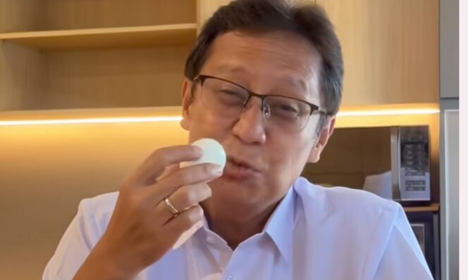 
					Menkes Budi, sumber IG BudiGS