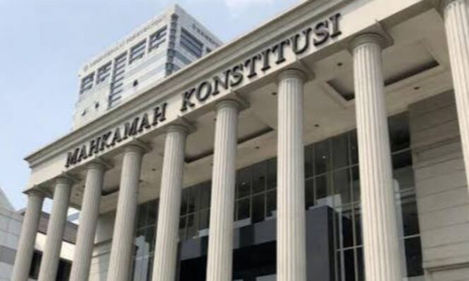 
					MK Tegaskan Polisi Aktif Tidak Boleh Rangkap Jabatan Sipil, Pensiun atau Mundur