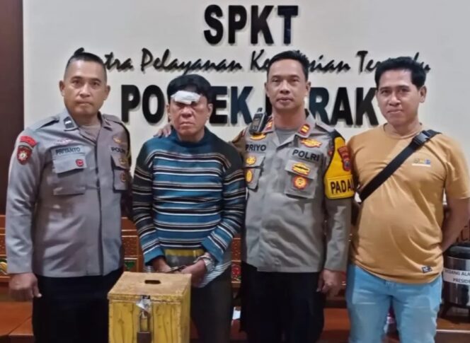 
					pelaku maling kotak amal babak belur diapit petugas
