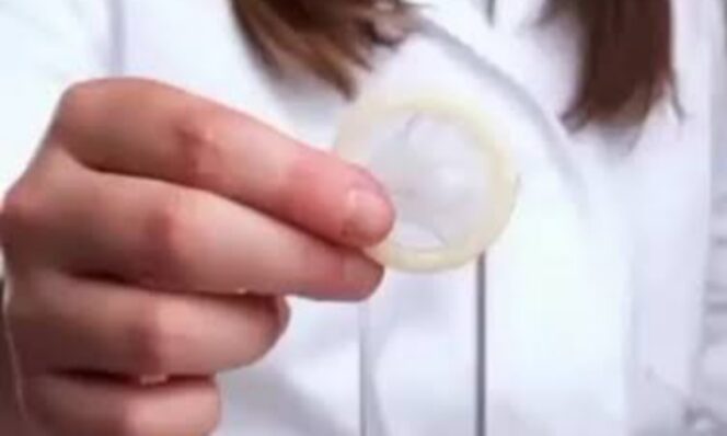 
					Sekelompok Remaja 13 Tahun Ciptakan Kondom Pintar, Dapat Penghargaan