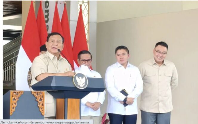
					Presiden RI Prabowo Subianto berpidato dalam agenda peresmian Stasiun Tanah Abang Baru, Jakarta Pusat, Selasa (4/11/2025). (ANTARA/Andi Firdaus)