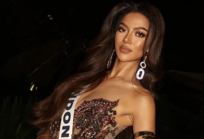 
					Tangkapan layar - Miss Universe Indonesia, Sanly Liu dalam opening ceremony Miss Universe 2025. Instagram/ (Miss Universe Indonesia)