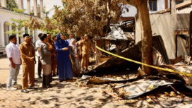 Ketua Tim Penggerak Pemberdayaan dan Kesejahteraan Keluarta (TP PKK) Aceh, Marlina, memberikan dukungan kepada para santri dan pengurus Dayah Terpadu Babul Maghfirah di Cot Keueng, Aceh Besar, Selasa, 4 November 2025. Foto: sagoetv.com