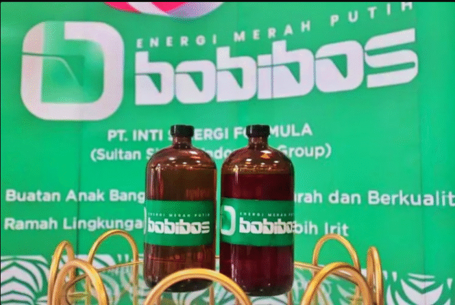 
					Bobibos merupakan bahan bakar buatan anak Indonesia, menggunakan bahan baku tanaman dijamin layak menjadi pednamping BBM fosil, mulai dimunculkan ke masyarakat sejak 2 Noveber 2025. Foto: Ist