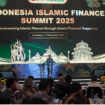 PT Pegadaian Kanwil XII Surabaya berpartisipasi aktif dalam kegiatan Indonesia Islamic Finance Summit 2025 dan Sarasehan PVML Syariah yang diselenggarakan oleh Otoritas Jasa Keuangan (OJK) di The Westin Surabaya, pada 3–4 November 2025. Foto: Panitia