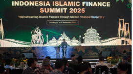 PT Pegadaian Kanwil XII Surabaya berpartisipasi aktif dalam kegiatan Indonesia Islamic Finance Summit 2025 dan Sarasehan PVML Syariah yang diselenggarakan oleh Otoritas Jasa Keuangan (OJK) di The Westin Surabaya, pada 3–4 November 2025. Foto: Panitia