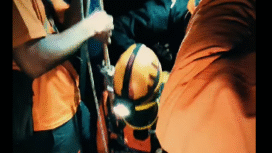 Tim BPBD Pemkab Lumajang melakukan evakuasi jenazah nenek Kayah, 70, warga, Kayah (70) ditemukan meninggal dunia di dalam sumur yang tidak terpakai di Dusun Krajan, Desa Sumbersuko, Kecamatan Sumbersuko, Selasa dini hari, 4 November 2025. Foto: Instagram@BPBD.lumajang