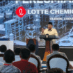 Presieen Prabowo Subianto meresmikan pabrik petrokimia milik Lotte Korea, dengan invetasi Rp 64 triliun, di Cilegon, banten, Kamis 6  November 2025. Foto: istimewa