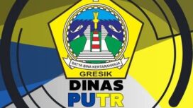 Kasus pelemparan botol air minum di kantor PUTR Pemkab Gresik, menyebabkan satu korban menderita patah tulang hidung terjadi di kantor PUTR Pemkab Gresik, setahun lalu, kini dilaporkan ke polisi. Foto: Ist