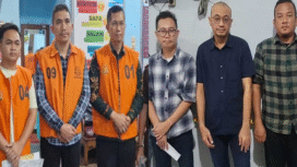 Mereka enam orang tersangka sebagian pegawai Bank Sumsel-Babel, yang secara bersama Erwan Jadi, mantan Pemimpin Cabang Bank Sumsel Babel periode April 2022 sampai Juli 2024. Foto: Ist