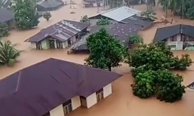 
					Menyoroti evakuasi korban banjir-longsor yang melanda wilayah Tapanuli Tengah, Sumatera Utara (Sumut). (Instagram.com/@masinton)