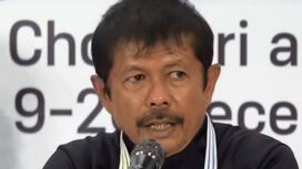 Pelatih timnas U-22 Indonesia, Indra Sjafri sebut pemain tak lakukan strategi dengan baik saat hadapi Filipina di SEA Games 2025. (ig@vivagoal)
