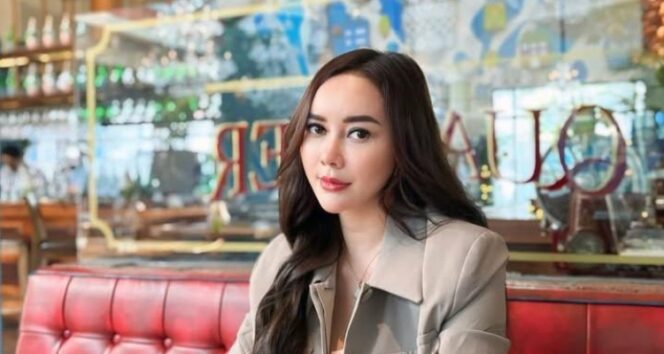 
					KPK Buka Peluang Panggil Aura Kasih Usai Periksa Ridwan Kamil. ig@aurakasih