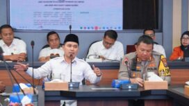 Bupati Mojokerto Muhammad Albarraa menerima audiensi kepala desa dan perangkat. Dok.Diskominfo