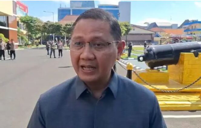 
					Aries Agung Paewai Kepala Dinas Pendidikan Jawa Timur saat ditemui di Surabaya.