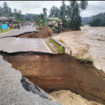 Aceh Tamiang lumpuh total, jalan-jalan rusak, jembatan putusa, akibat banjir dan tanah longsor di wilayah pantai timur Provinsi Aceh itu, sejak 26 November 2025. Foto: Pemkab Aceh Tamiang